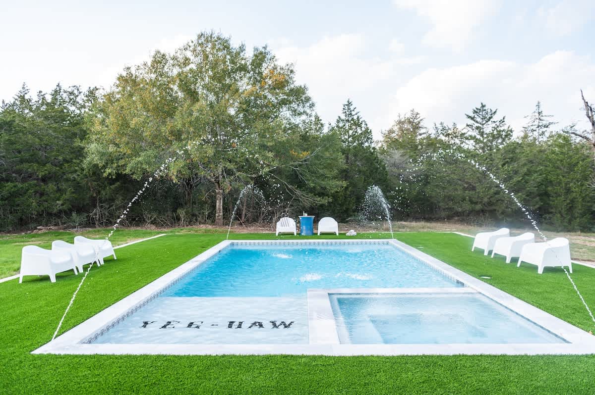 Casino-style Game Room+Pool+Privacy | The Moxie — Fayetteville, TX — vacation rental