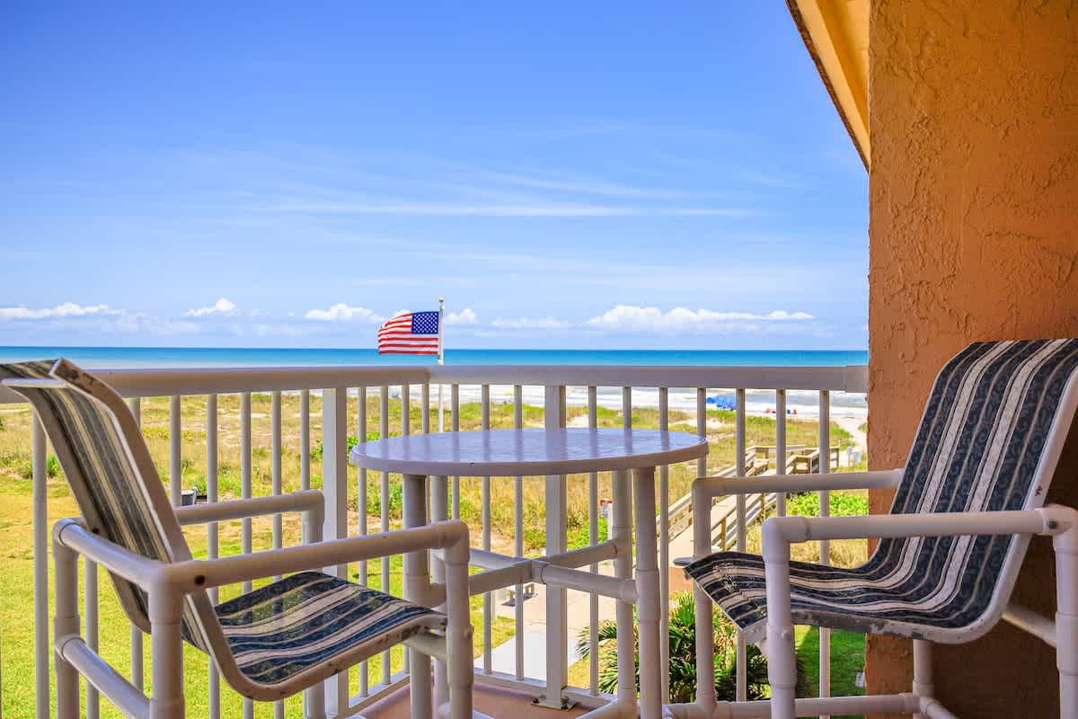 Ocean View! Endless Blue Skies - 2 Bed 2 Bath — Cocoa Beach, FL — vacation rental