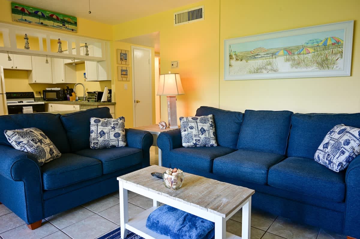 Direct Ocean Complex! Diplomat 220-21 — Cocoa Beach, FL — vacation rental