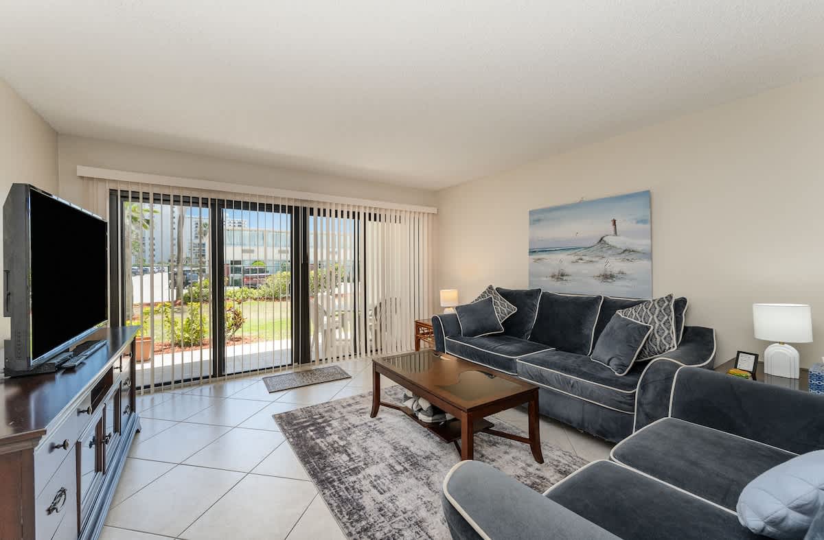 Steps to Sand! Ground Floor 2BR by Pool — Cocoa Beach, FL — vacation rental