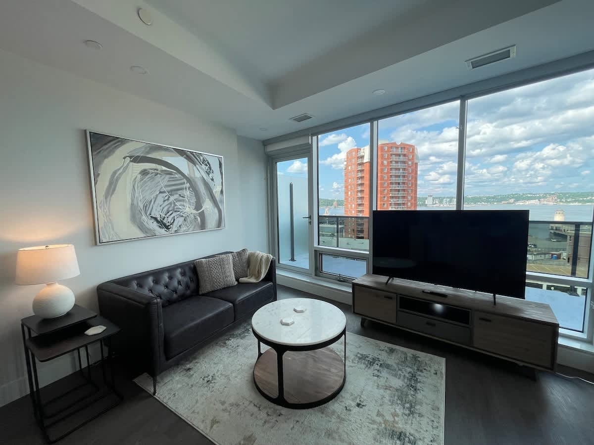 Waterfront downtown 1 Bedroom with 6 appliances