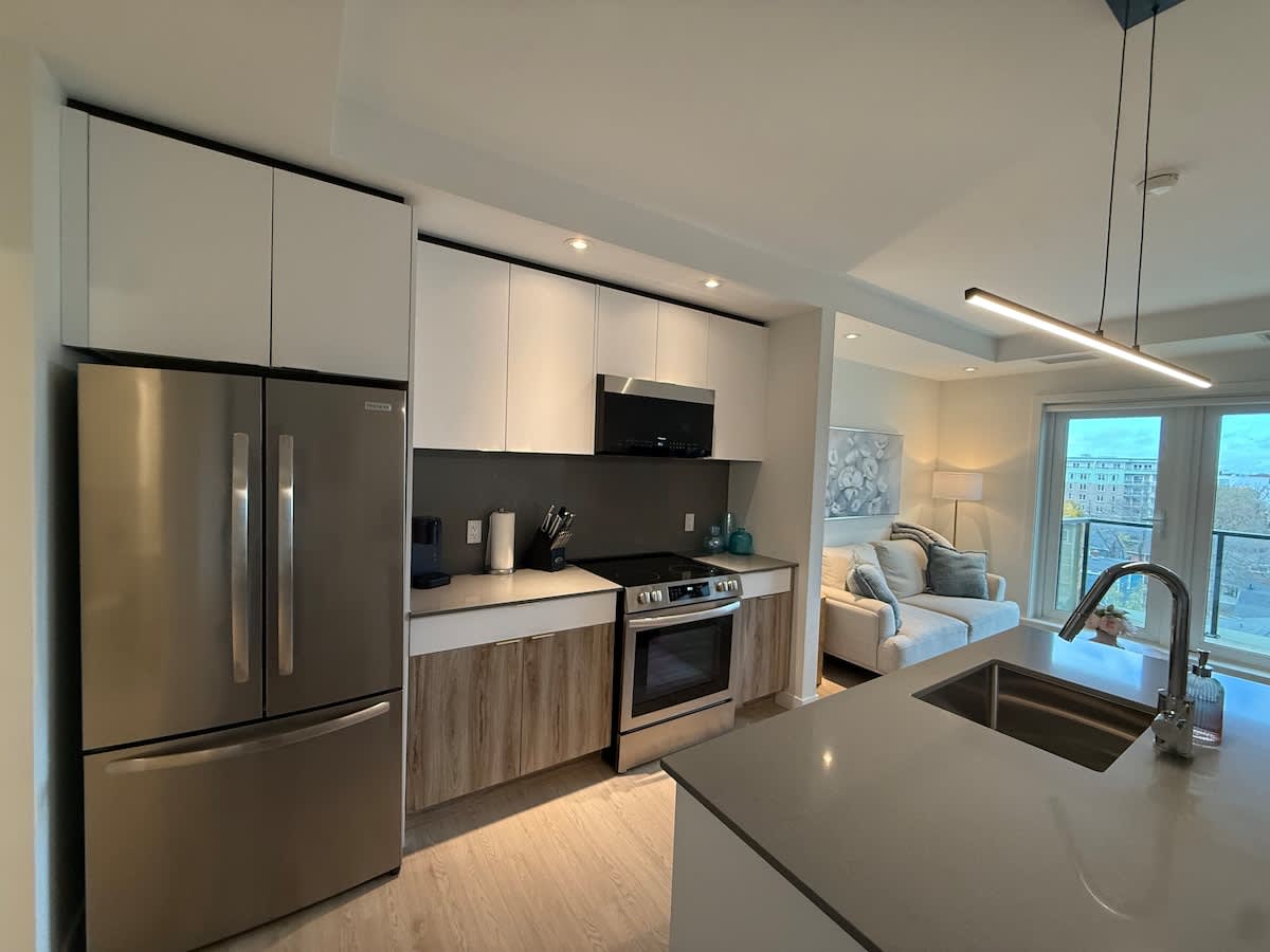 Bright, warm & cozy 1 BR in North End Halifax
