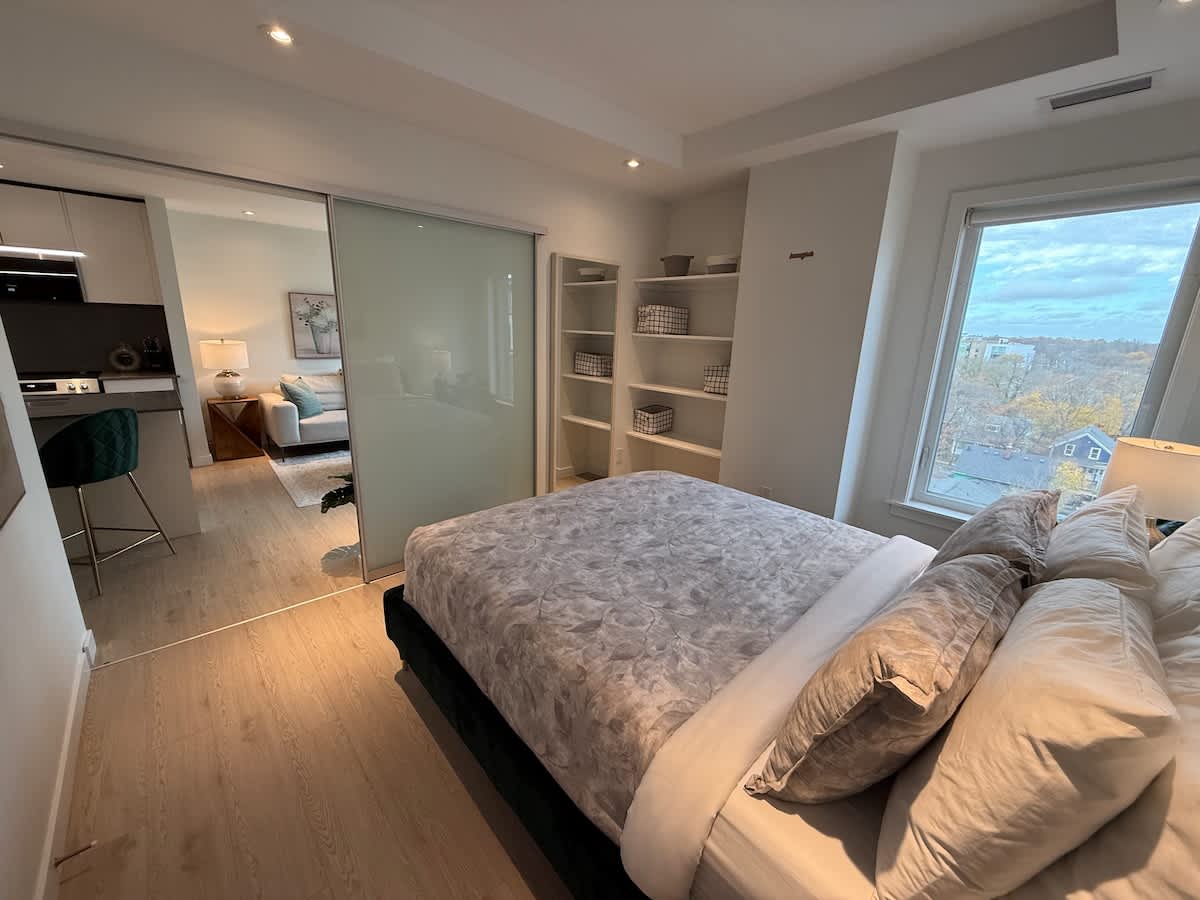 Bright spotless & modern 1 BR in North End Halifax