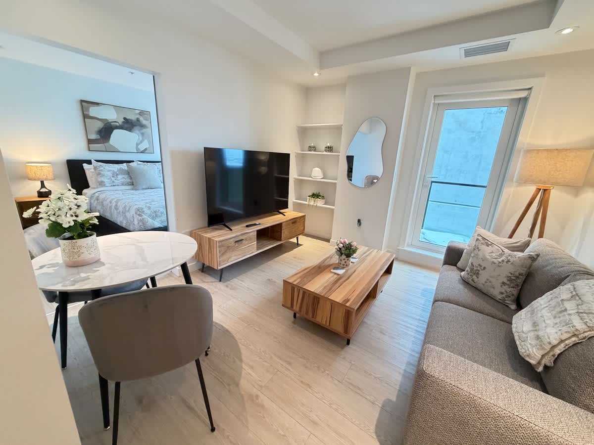 Spotless 1 BR in North End HFX with 6 appliances