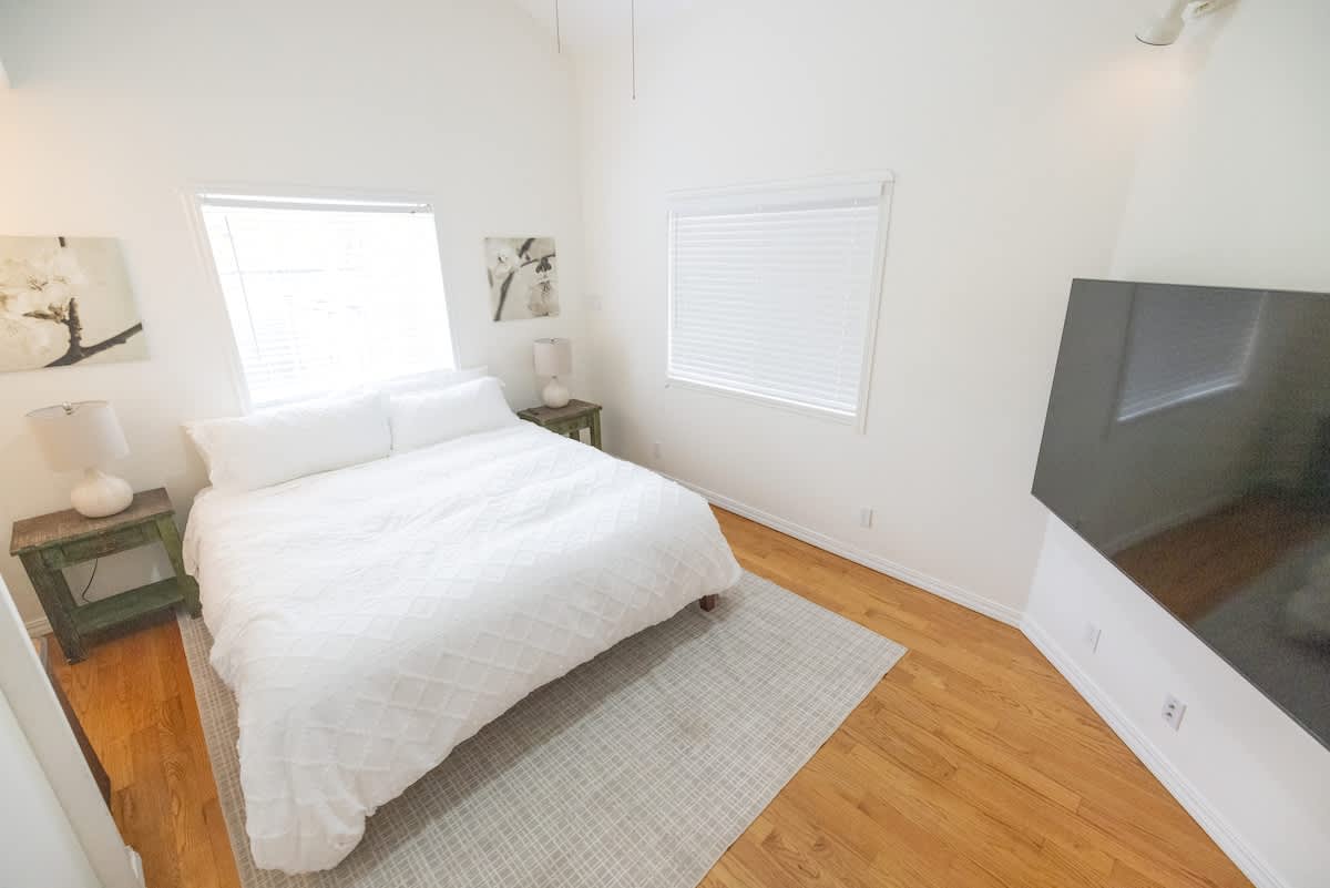 Luxury 5-BR Home in Mill Valley near Golden Gate 6