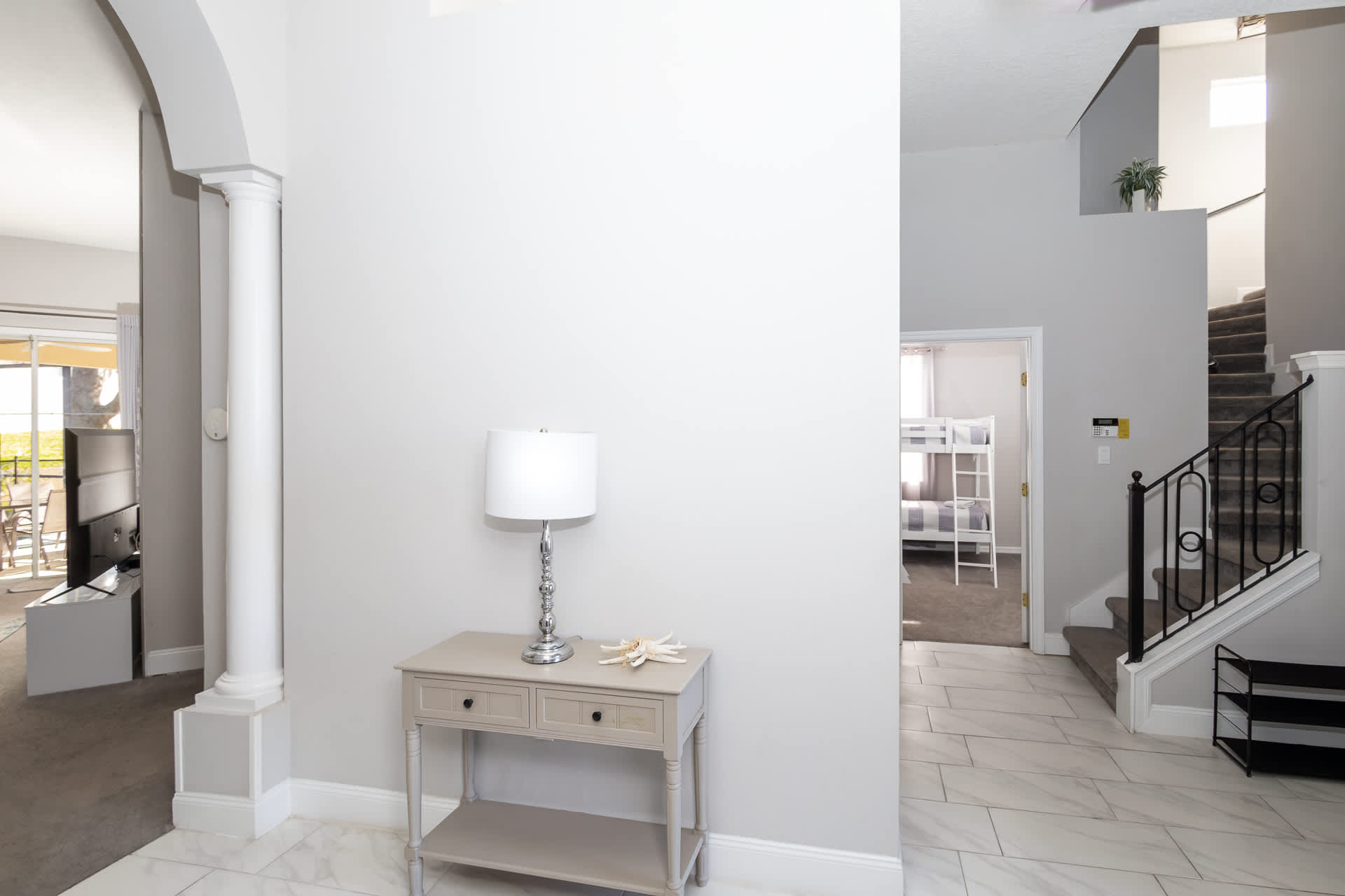 Silver Lining - Luxury for 10! 7