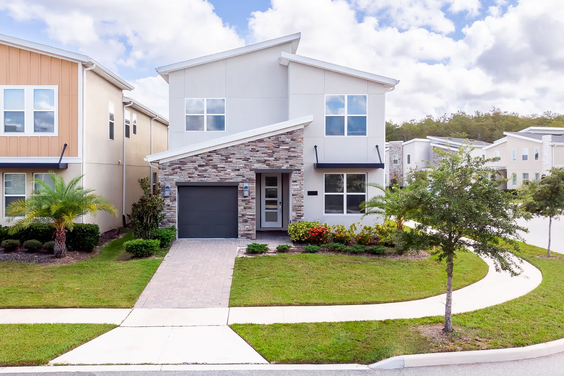 Storeybook Escape - Sleeps 11!