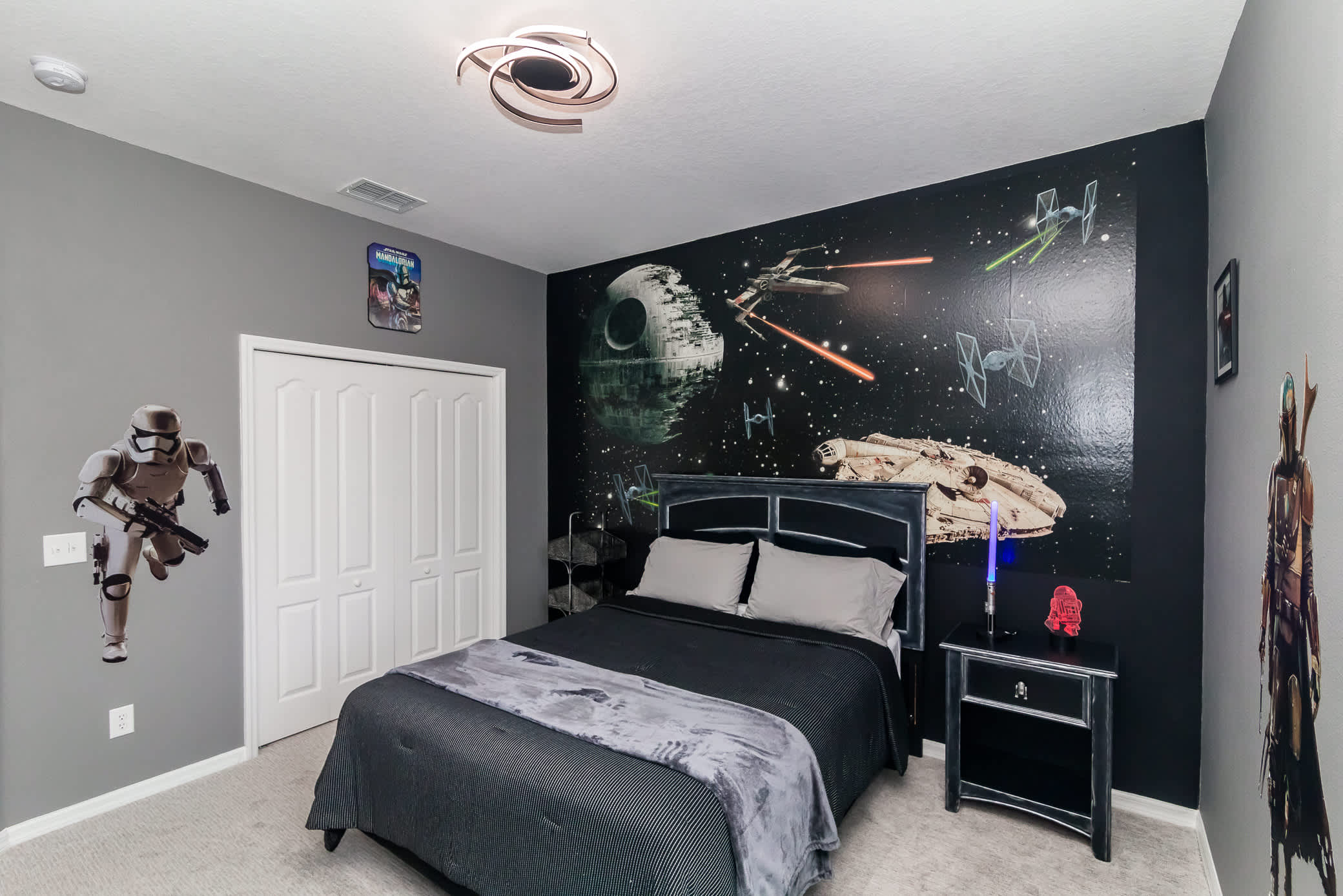 Bedroom 4 Star Wars themed with 1 Queen bed, and TV (2nd floor)