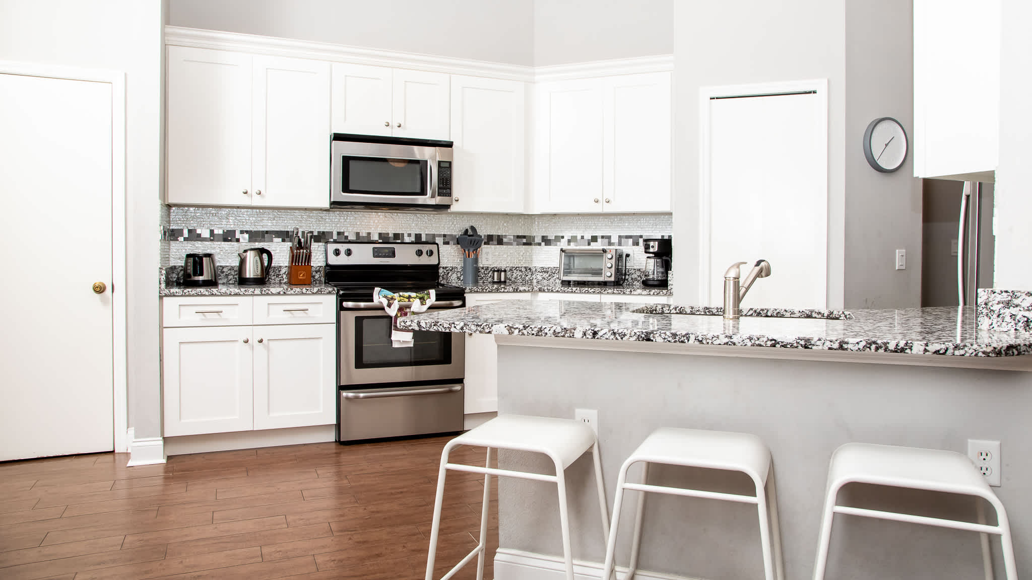 Fully equipped kitchen