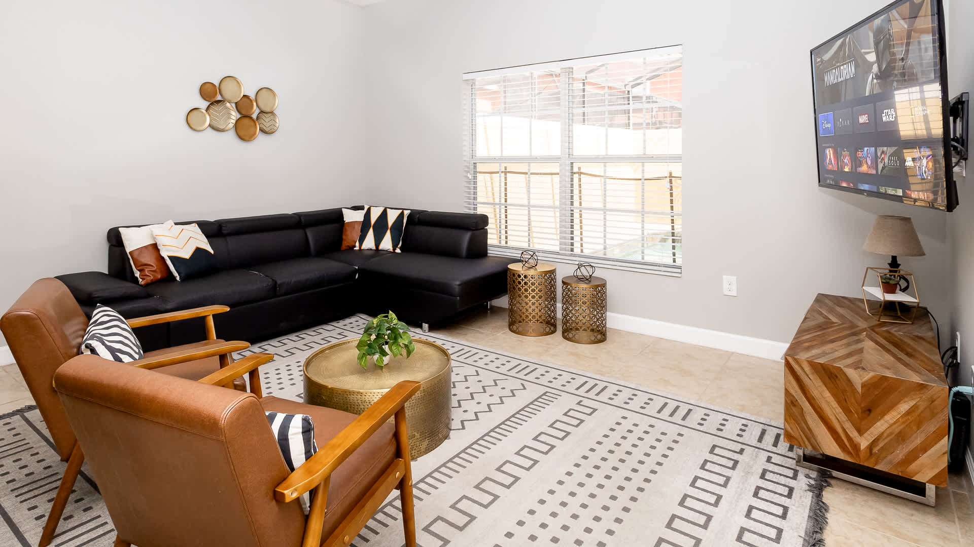 Sunset Chic at Paradise Palms! 2