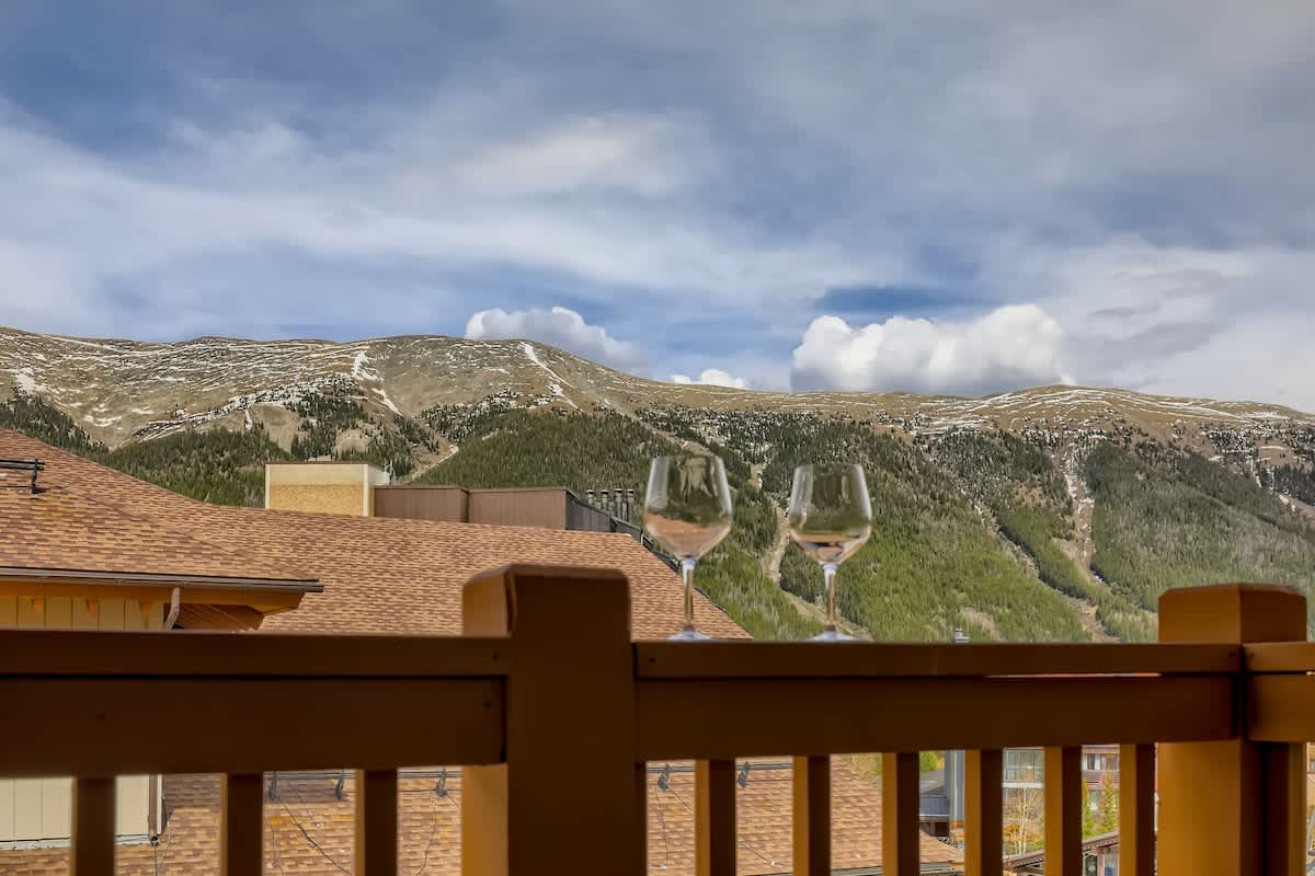 Closest to Lifts, Slopeside Luxury,Ski-in/out