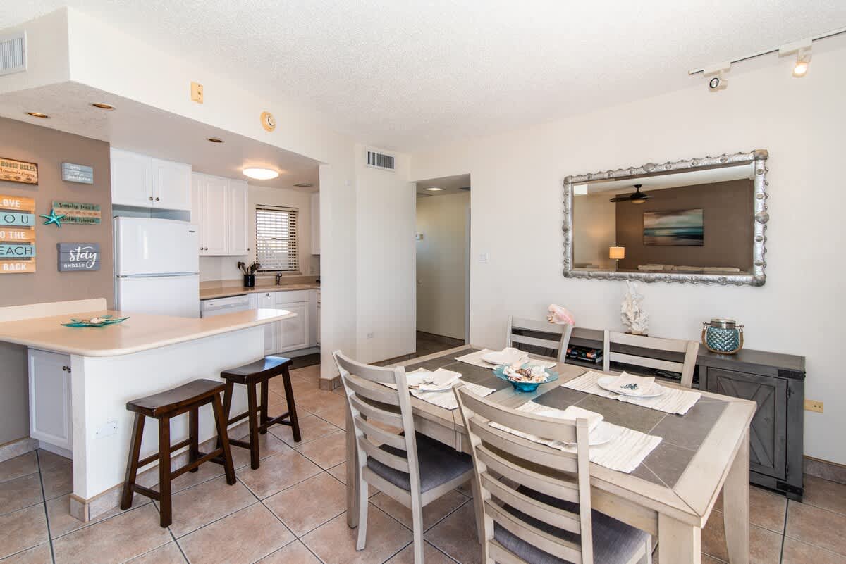Georgetown Villas #201 - 2BR Oceanfront Views on SMB 4