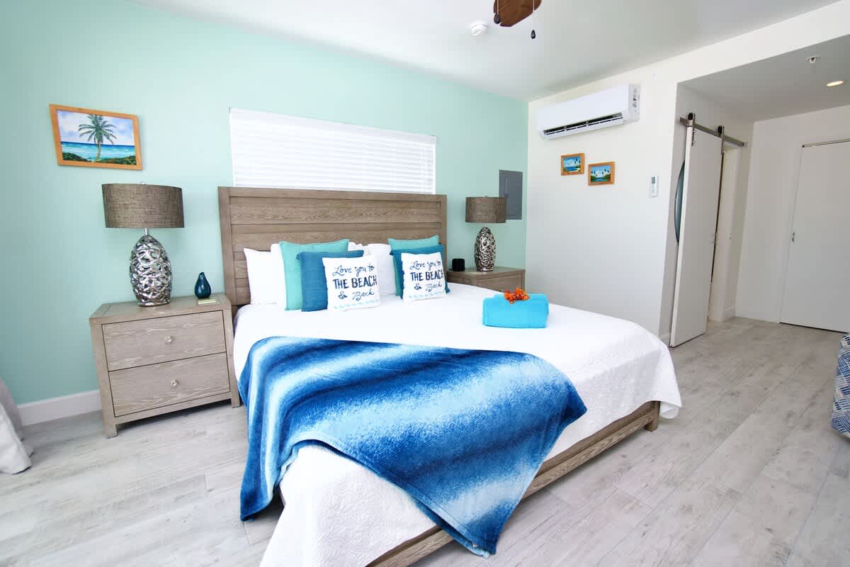 The Sunrise Oceanfront Studio Cottage in East End