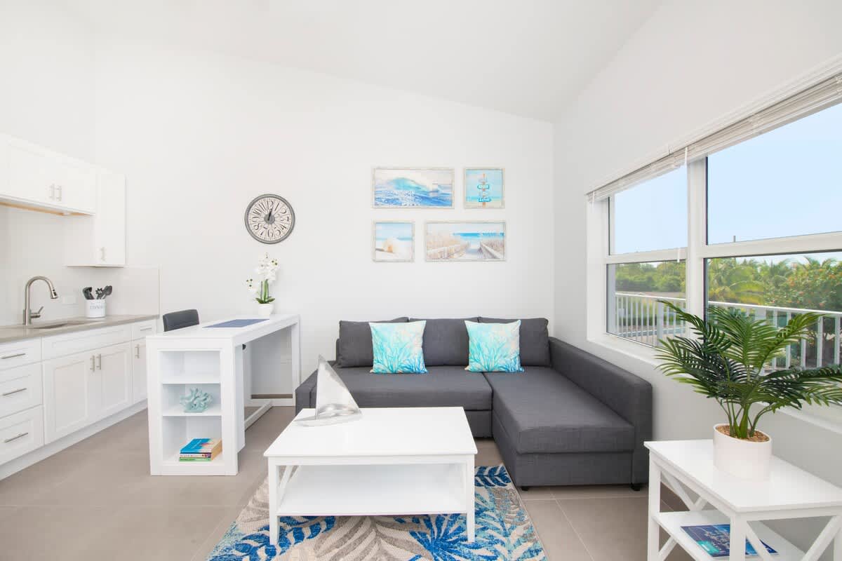 Summertime Suites #50 - One Bedroom & Pool 6