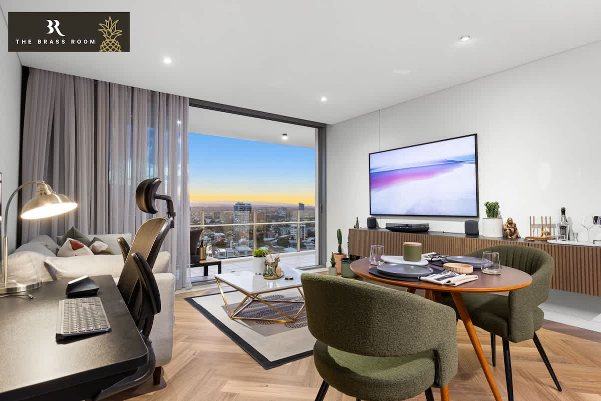 The Brass Room  Pineapple Wyndham Surfers Paradise - Photo 4