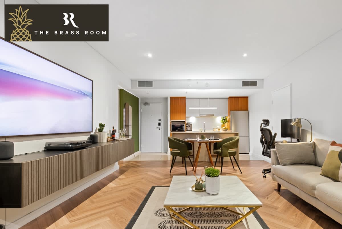 The Brass Room  Pineapple Wyndham Surfers Paradise - Photo 1