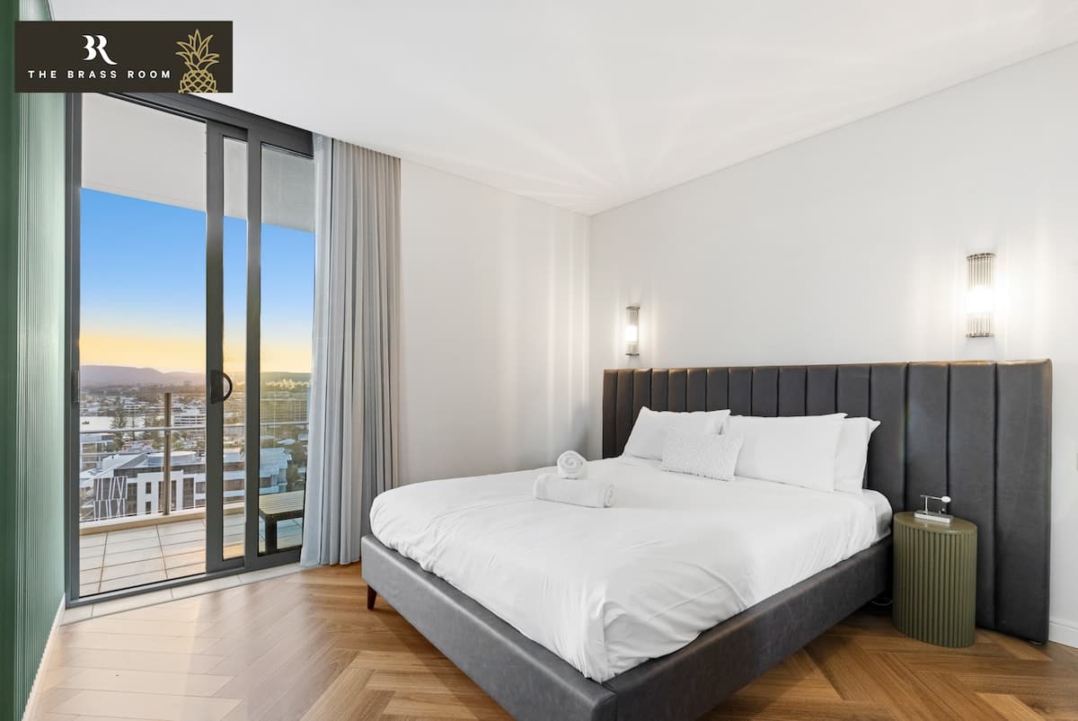 The Brass Room  Pineapple Wyndham Surfers Paradise - Photo 2