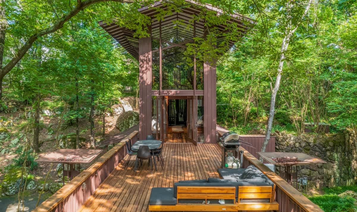 Fay Jones Historical A-Frame Luxury Design — Heber Springs, AR — vacation rental