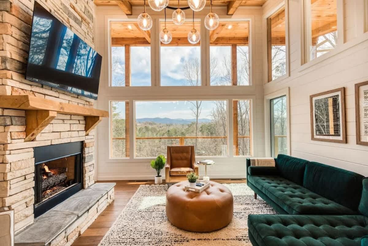 Luxury Retreat • Hot Tub • EV Charger • View — Blue Ridge, GA — vacation rental