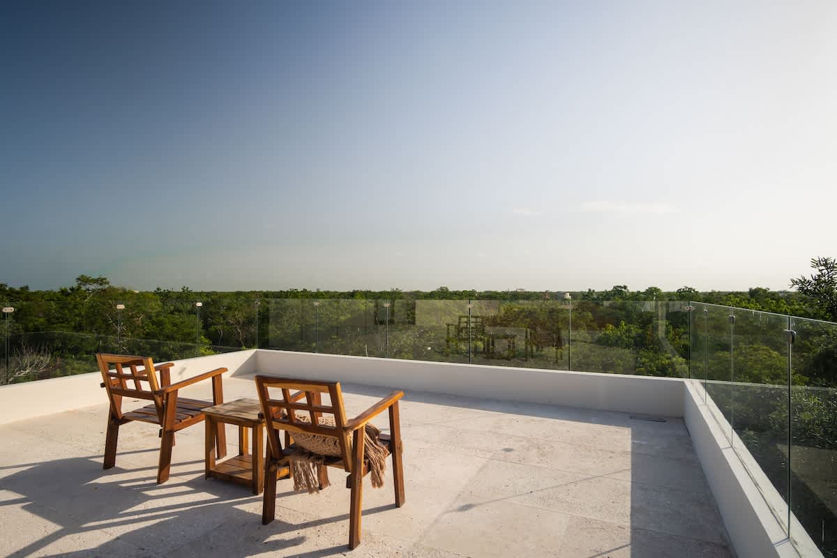 Luxury Villa- Rooftop Pool, BBQ & Palapas! 3