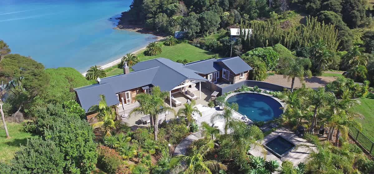 Nameless Bay Lodge by Stay Waiheke — Waiheke Island, Auckland — vacation rental