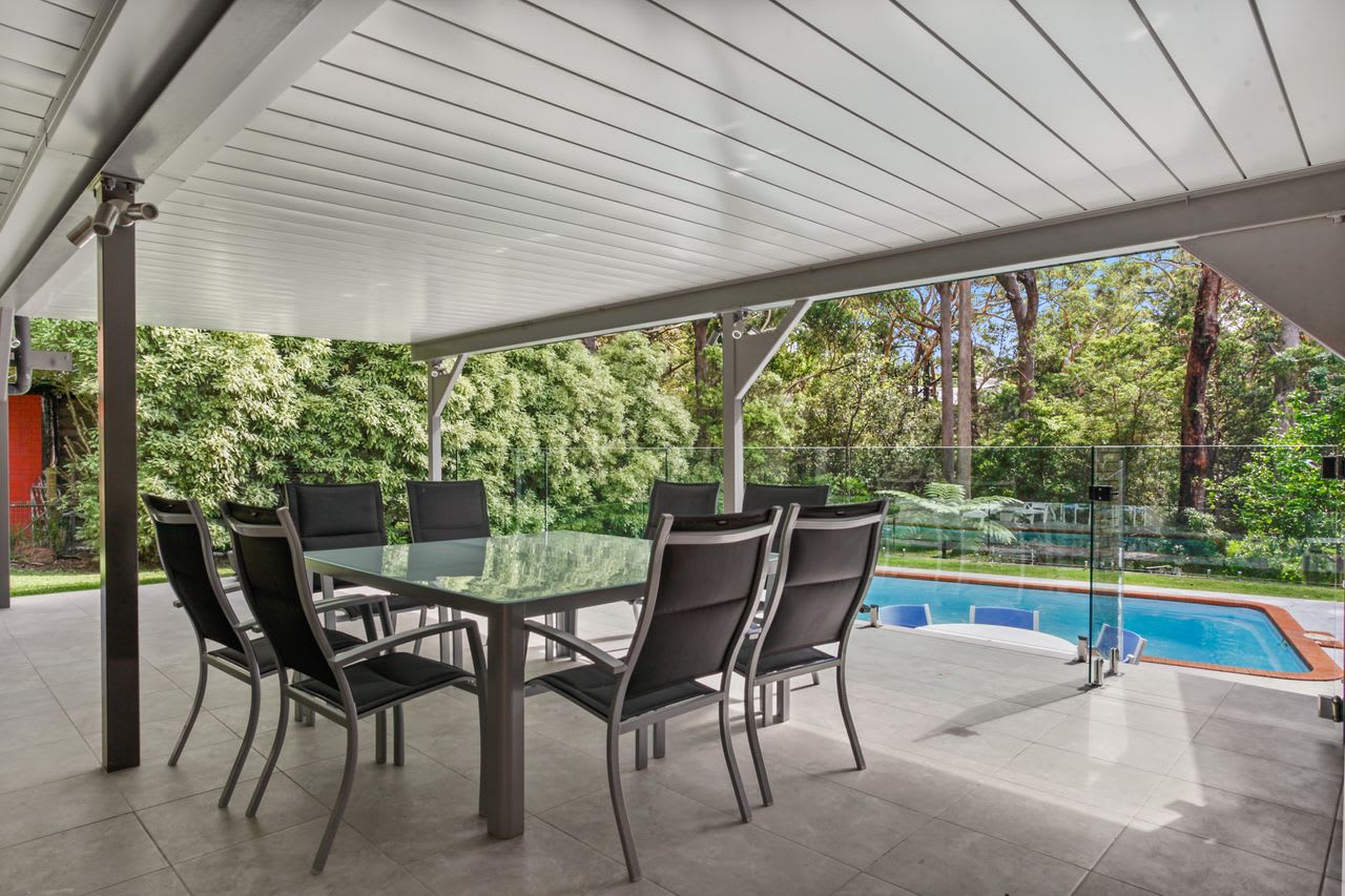 Echoes – 4BR house w. pool moments to the beach
