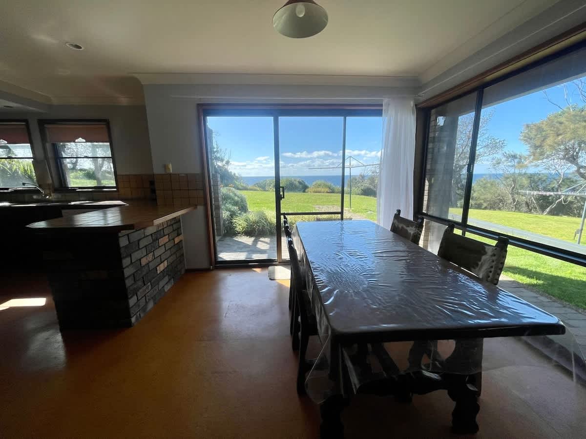 Stunning Clifftop Location