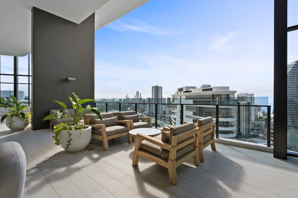 Broadbeach Casino 2 Bedroom lvl 40+