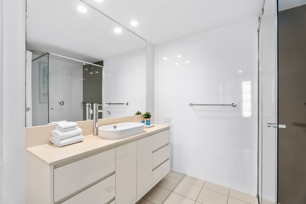 H-Residence 2brm Premium