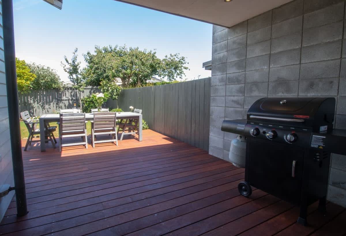 Fabulous In Fitzroy – seconds to Fitzroy Beach