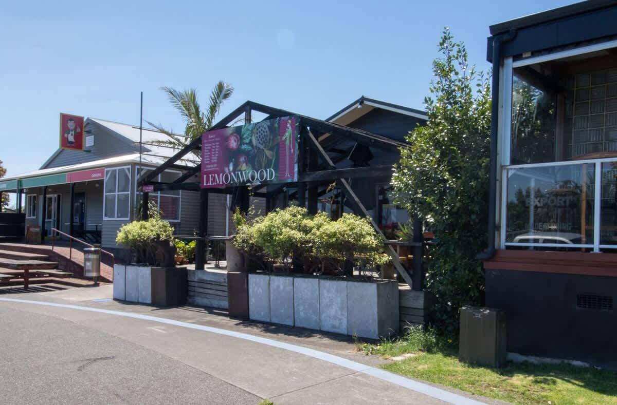 Oakura Village Studio Retreat