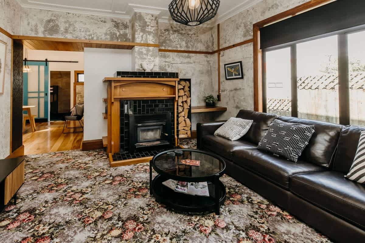 Fun Times in Fitzroy – eclectic 4BR villa