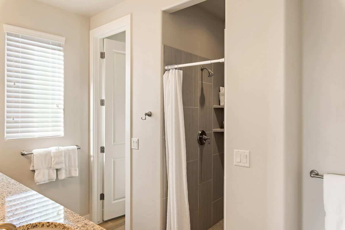 Bathroom for bedroom 3