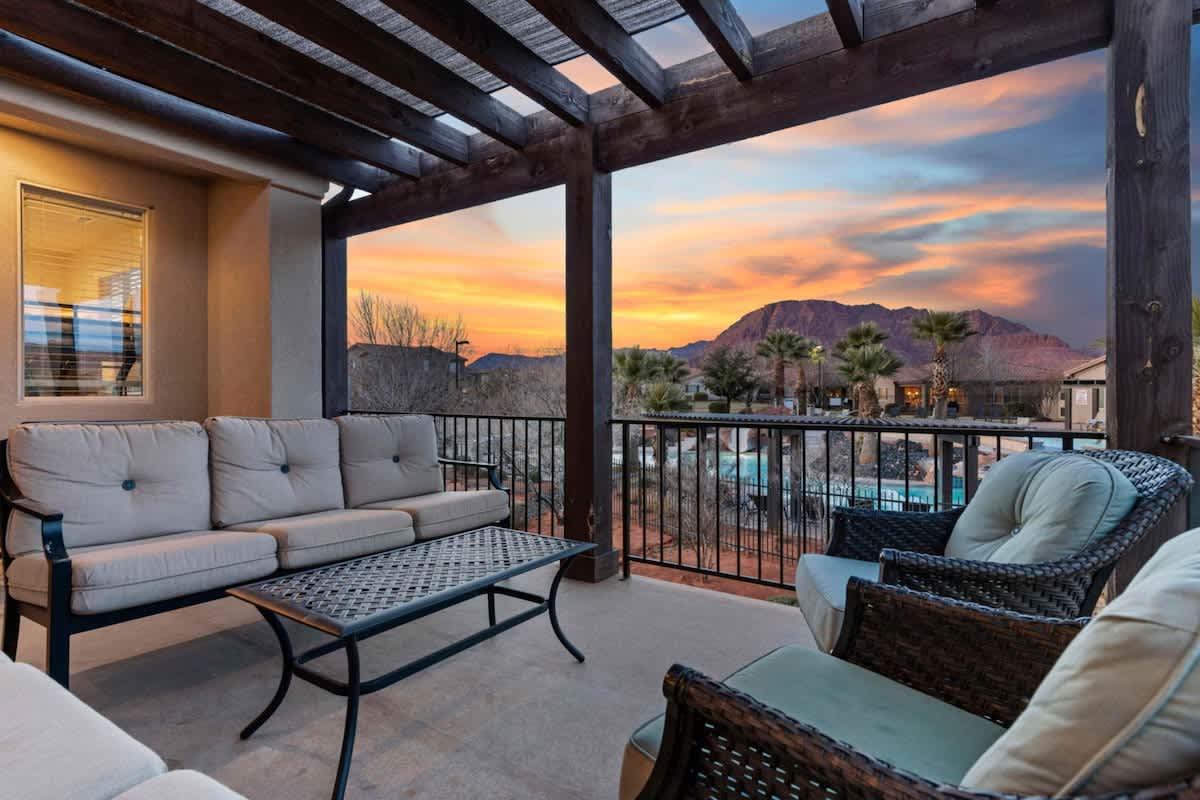 33 - Poolside Retreat in St George with 3 Deck Views 3