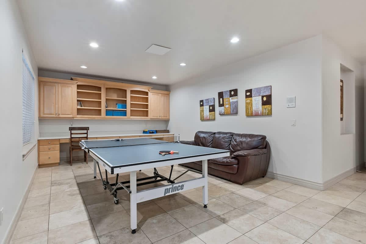 Open game room: pool, foosball, air hockey, ping pong