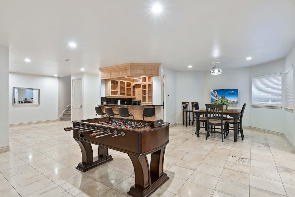 Open game room: pool, foosball, air hockey, ping pong