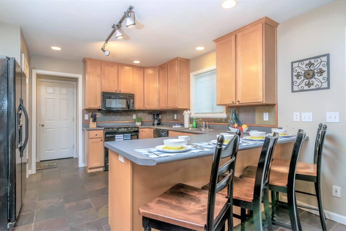 Union Spruces in Salt Lake with Hot Tub and Foosball 3