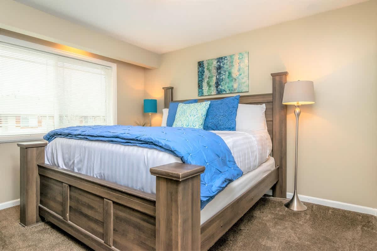 Bedroom 2 with queen bed