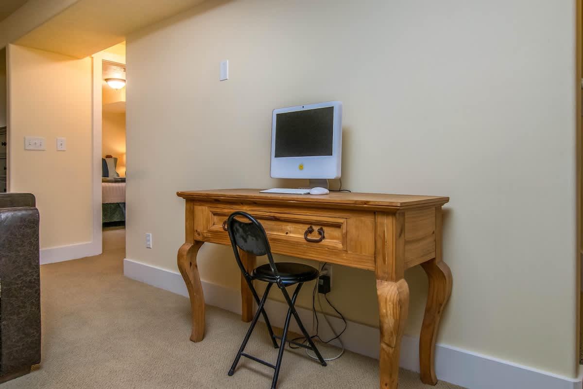 iMac provided for guest use