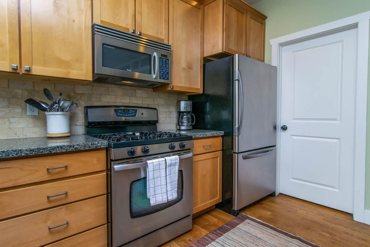 Features upgraded stainless steel appliances