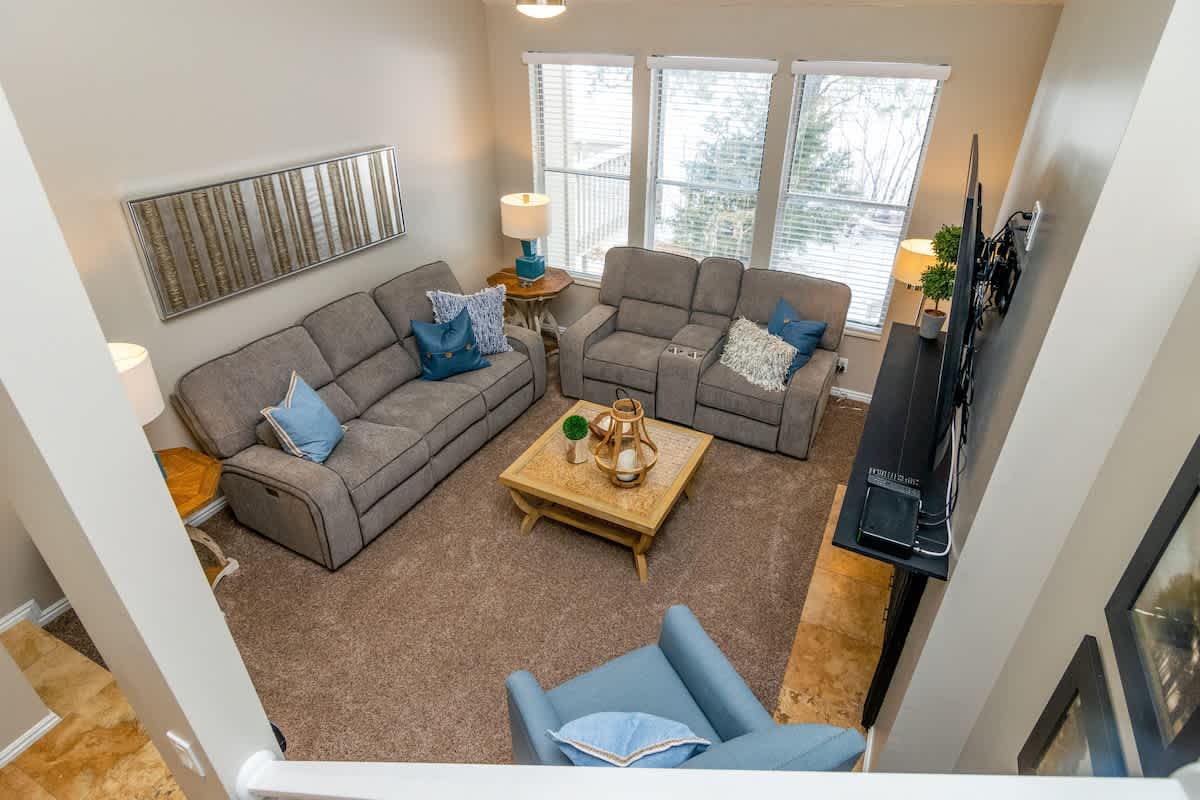 Gorgeous remodeled retreat with spacious family room