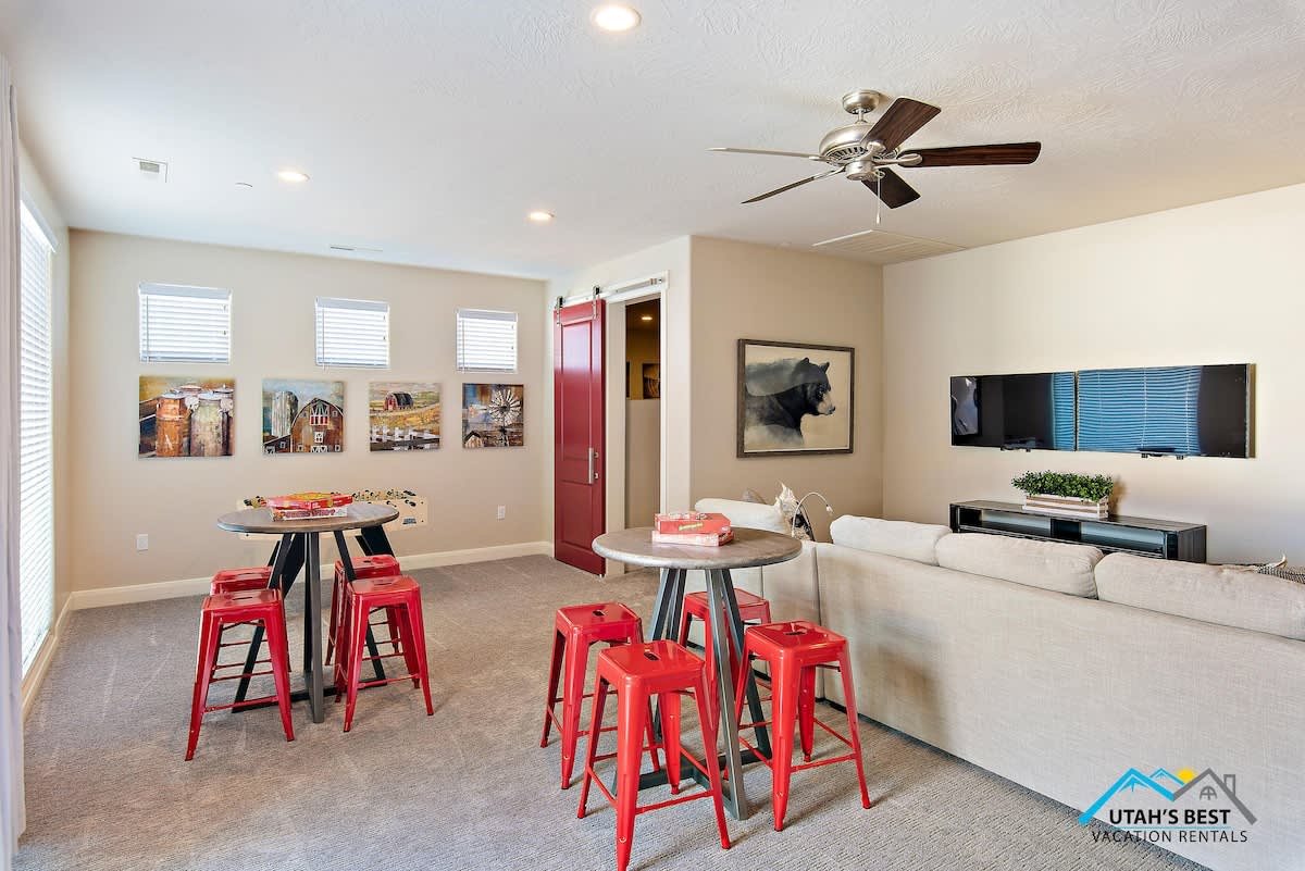 Plenty of places to sit and play games