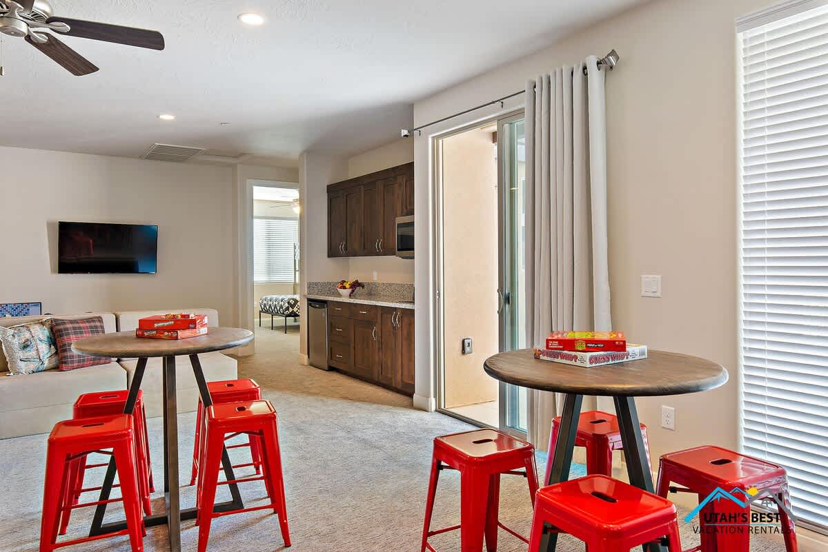 Large balcony off the upstairs living room