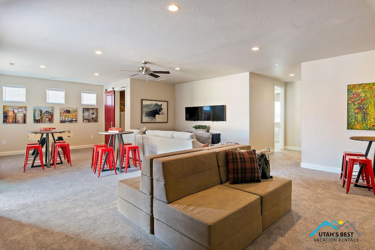 Upstairs living room, chairs fold down into twin futons to sleep 4 people