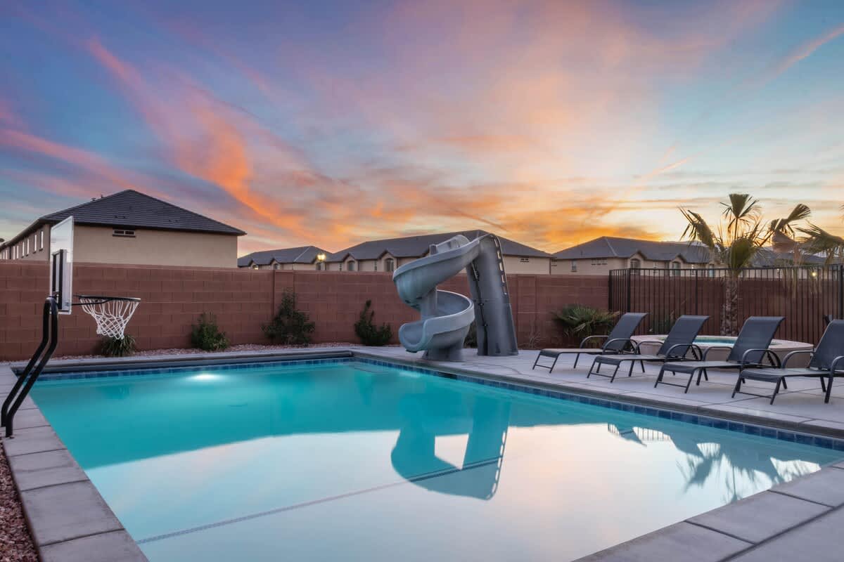 98 - Grand Resort in St George with Private Pool and Rec Court 2