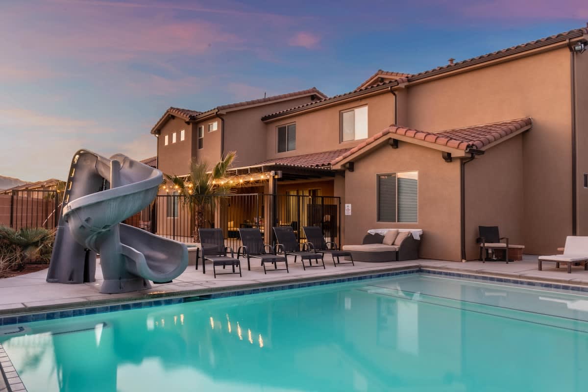 98 - Grand Resort in St George with Private Pool and Rec Court