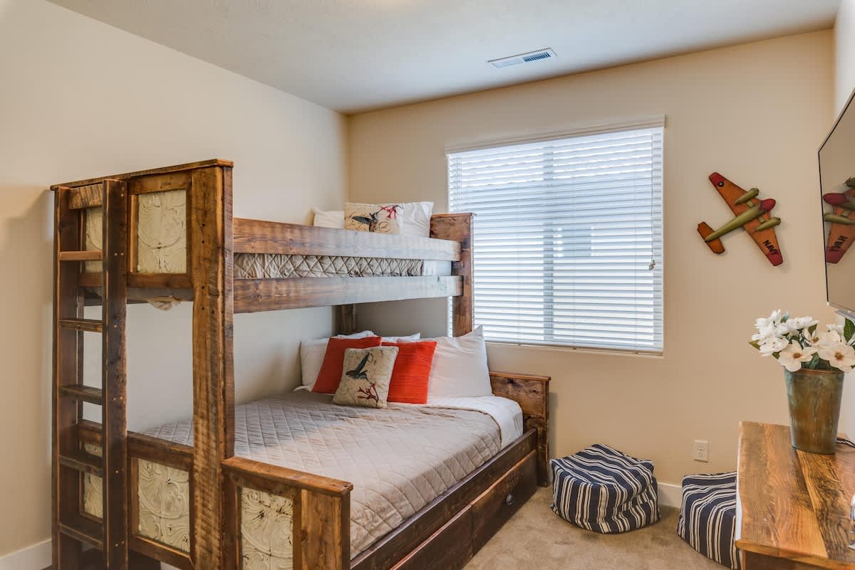 Twin over queen bunk with a twin trundle