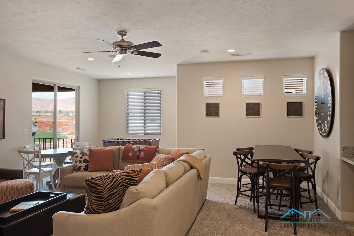  Upstairs family room