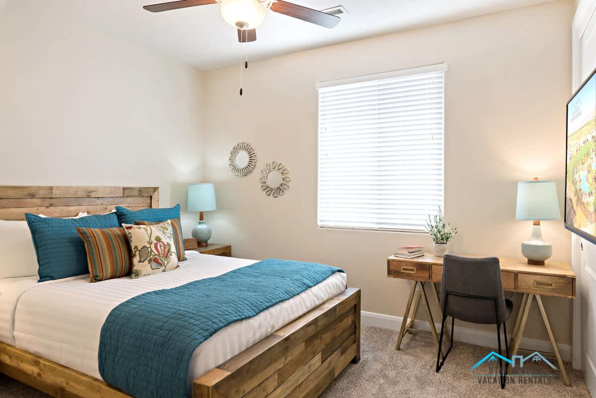  Master bedroom 4 with queen bed