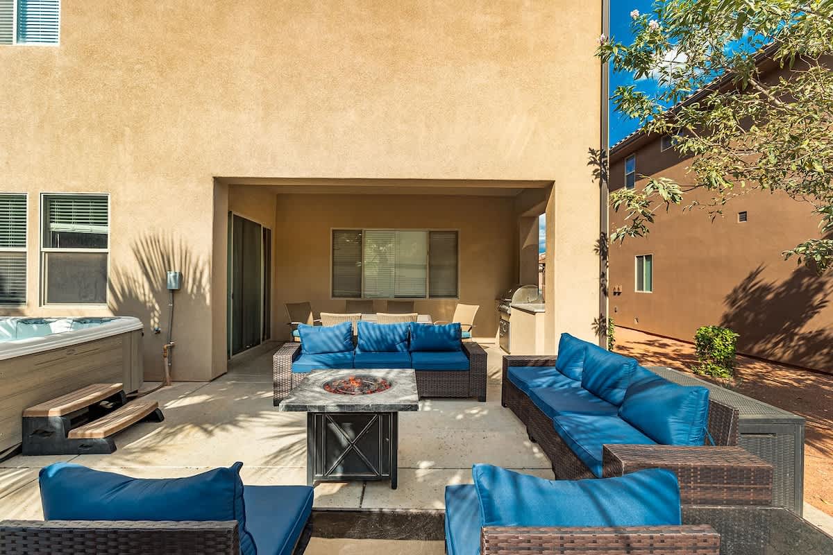 Enjoy private patio and evenings by the fire doing s'mores